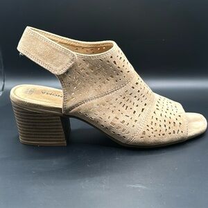 SONOMA™️ Size 9M 'AUSSIE' in Taupe Faux Suede Mid-Heel Dress Sandals